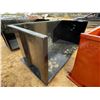 Image 3 : 2 YD DEBRIS BOX Aggregate Bin / Hopper