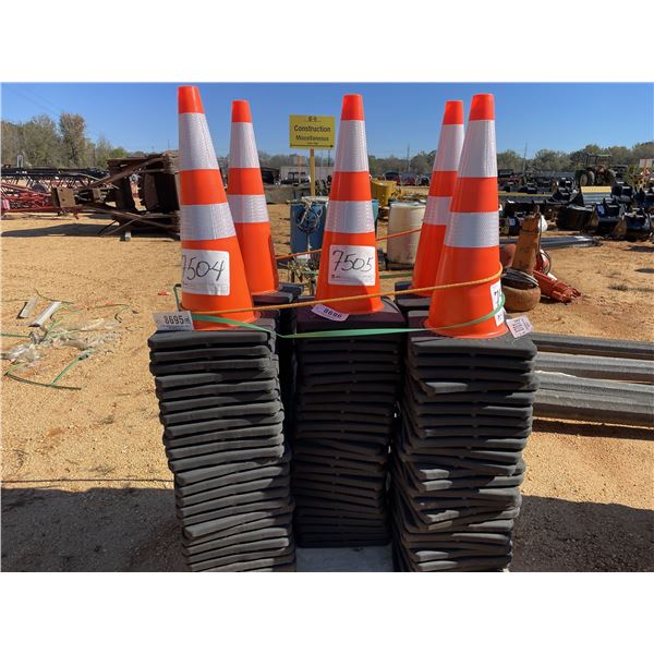 (25) SAFETY CONES
