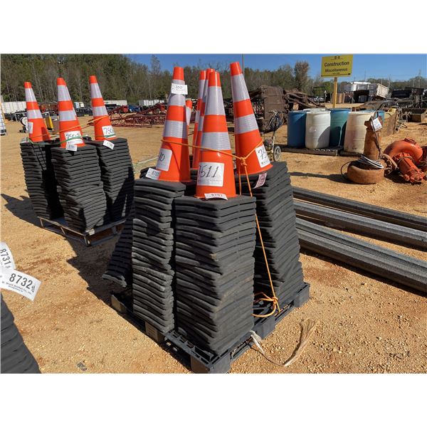 (25) SAFETY CONES