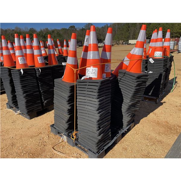 (25) SAFETY CONES