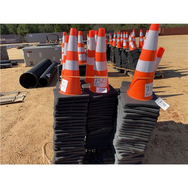(25) SAFETY CONES