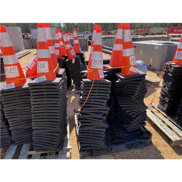(25) SAFETY CONES
