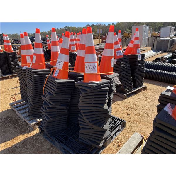 (25) SAFETY CONES