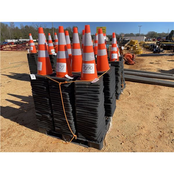 (25) SAFETY CONES