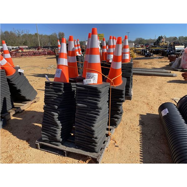 (25) SAFETY CONES