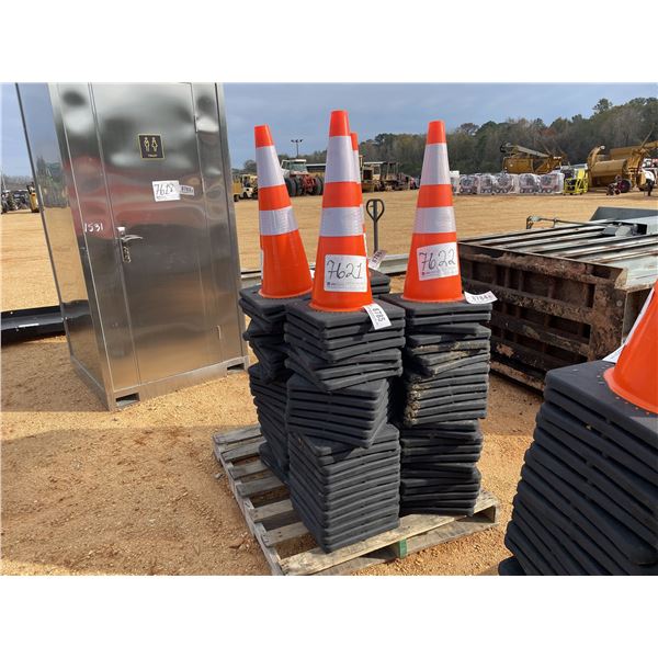 (25) SAFETY CONES