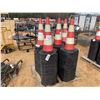 Image 1 : (25) SAFETY CONES
