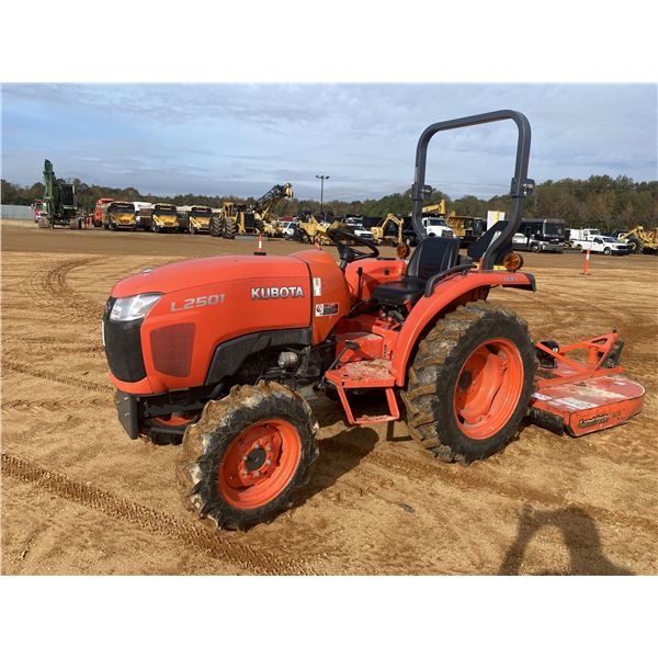 KUBOTA L2501D Farm Tractor