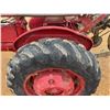 Image 10 : INTERNATIONAL FARMALL 140 Farm Tractor