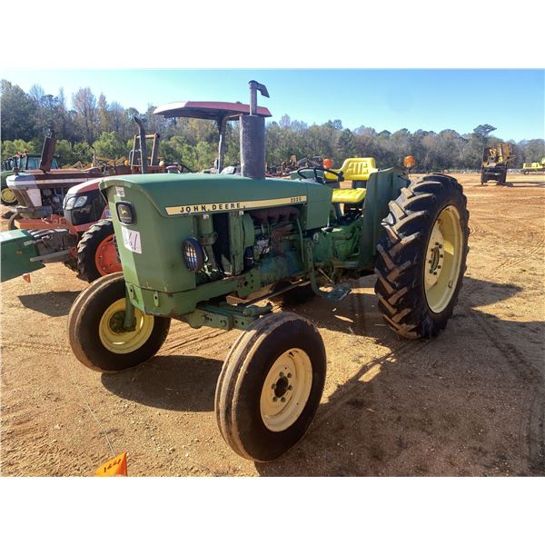 JOHN DEERE 2020 Farm Tractor
