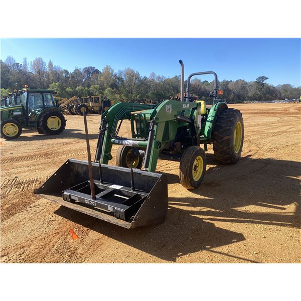 JOHN DEERE 5300 Farm Tractor
