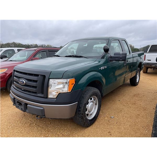 2010 FORD F150 XL Pickup Truck