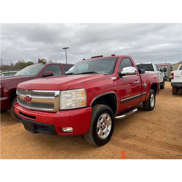 2010 CHEVROLET SILVERADO Z73 Pickup Truck