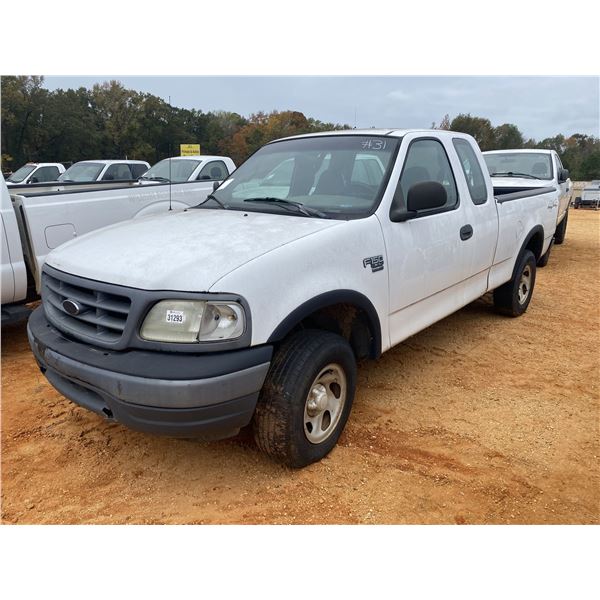 2002 FORD F150 XL Pickup Truck