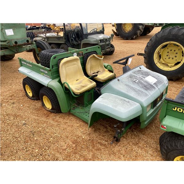 JOHN DEERE GATOR UTV