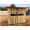 Image 1 : 62" x 74" WOODEN SHOOTING HOUSE