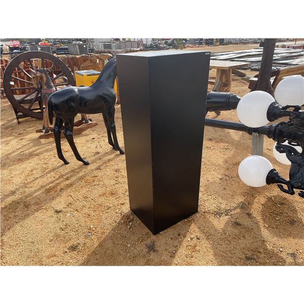 HERCULES FIREARM SAFE, 20 FIREARMS