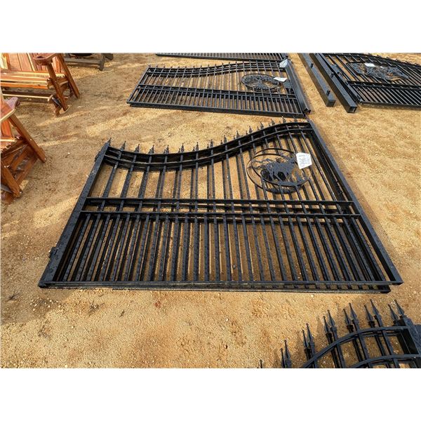 BI-PARTING GATE W/POST, 16 FT, DEER SCENE
