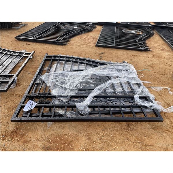 14' DEER SCENE BI-PARTING IRON GATE
