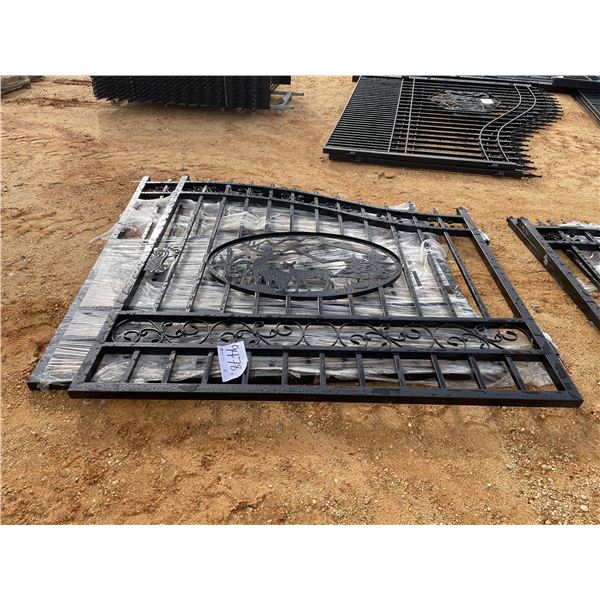 14' DEER SCENE BI-PARTING IRON GATE