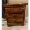 Image 4 : Set Of 2 Antique Wooden Nightstands 20L x 14D x 25H