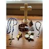 Image 2 : Rosaries And Religous Decor