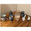 Image 1 : Assortment Of Small Kitchen Items And Decor