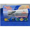 Image 2 : Handy Stitch, Handheld Sewing Machine