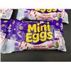 Image 2 : Cadbury Mini Eggs Candy Cane (10 x 33g)