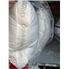 Image 2 : Calvin Klein premium luxury pillows, 2 pack, queen size
