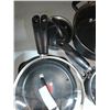 Image 3 : T-fal 11 piece cookware set