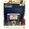 Image 1 : DeLonghi Stilosa Espresso & Cappuccino Maker