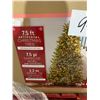 Image 2 : 7.5' Artificial Christmas Tree 1850 Radiant Micro LED Lights