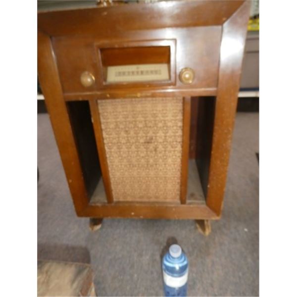 Vintage General Electric radio