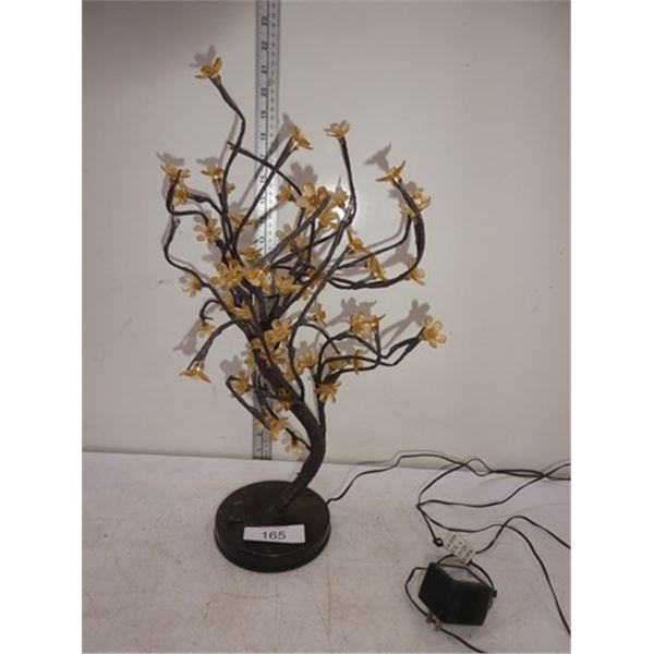 Tree shaped table lamp