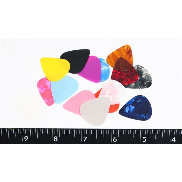 NEW 15 PACK OF GUITAR PICKS