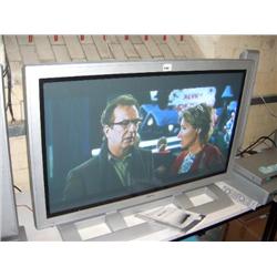 TECHWOOD TWP4210 42" PLASMA SCREEN, SPEAKERS, STAND & MEDIA BOX