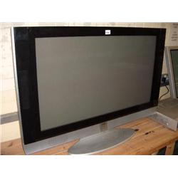 JVC VM-42V31BUE 42" PLASMA SCREEN WITH MEDIA BOX
