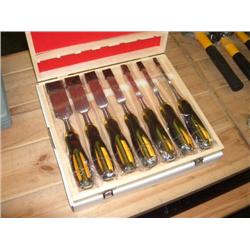 DELUXE WOOD CHISELS