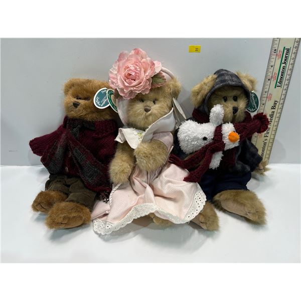 Assorted Collection of Bearington Bears 2 Winter Themed 1 Party Themed Largest is 13H