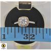 Image 1 : HALO STYLE CLEAR STONES RING
