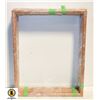 Image 1 : 5 WOOD FRAMES 17"X21"