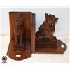 Image 1 : PAIR OF WOOD CARVED CHINESE FOO DOG BOOK ENDS