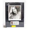 Image 1 : SISSY SPACEK WITH COA