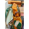 Image 2 : VINTAGE DAWIA GOLF BAG INCLUDES 3 MIZUNO PERSIMMON