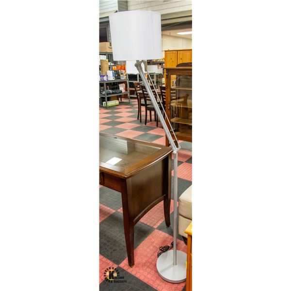 METAL FLOOR LAMP- 60" TALL