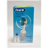 Image 1 : NEW ORAL B PRO 300 RECHARGEABLE TOOTHBRUSH