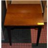Image 1 : WOODEN TABLE 18" X 16" X 19"