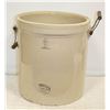 Image 1 : MEDALTA IMPERIAL CROCK 6 GALLON