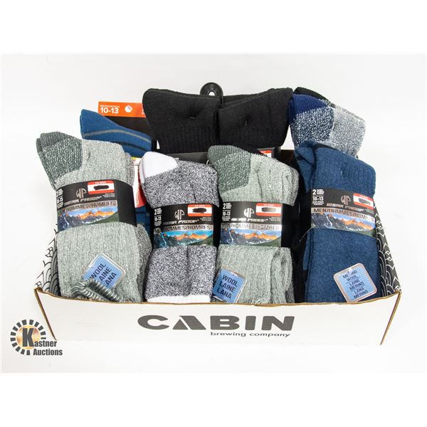 NEW (18) PAIR MENS SOCKS